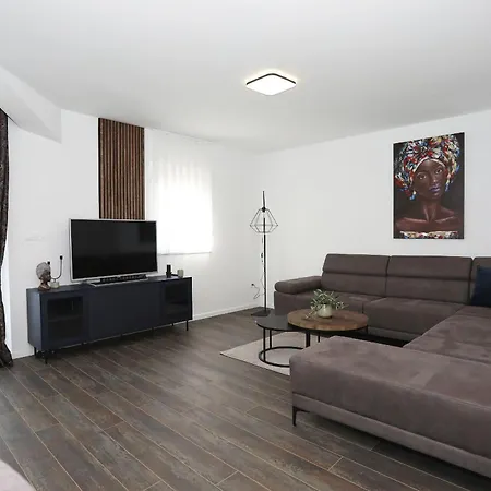 Apartments Anmalu With Jacuzzi Pirovac Exterior photo